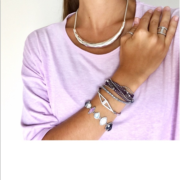 ❗️SOLD❗️ LA LUNE SCULPTED NECKLACE - Picture 4 of 4